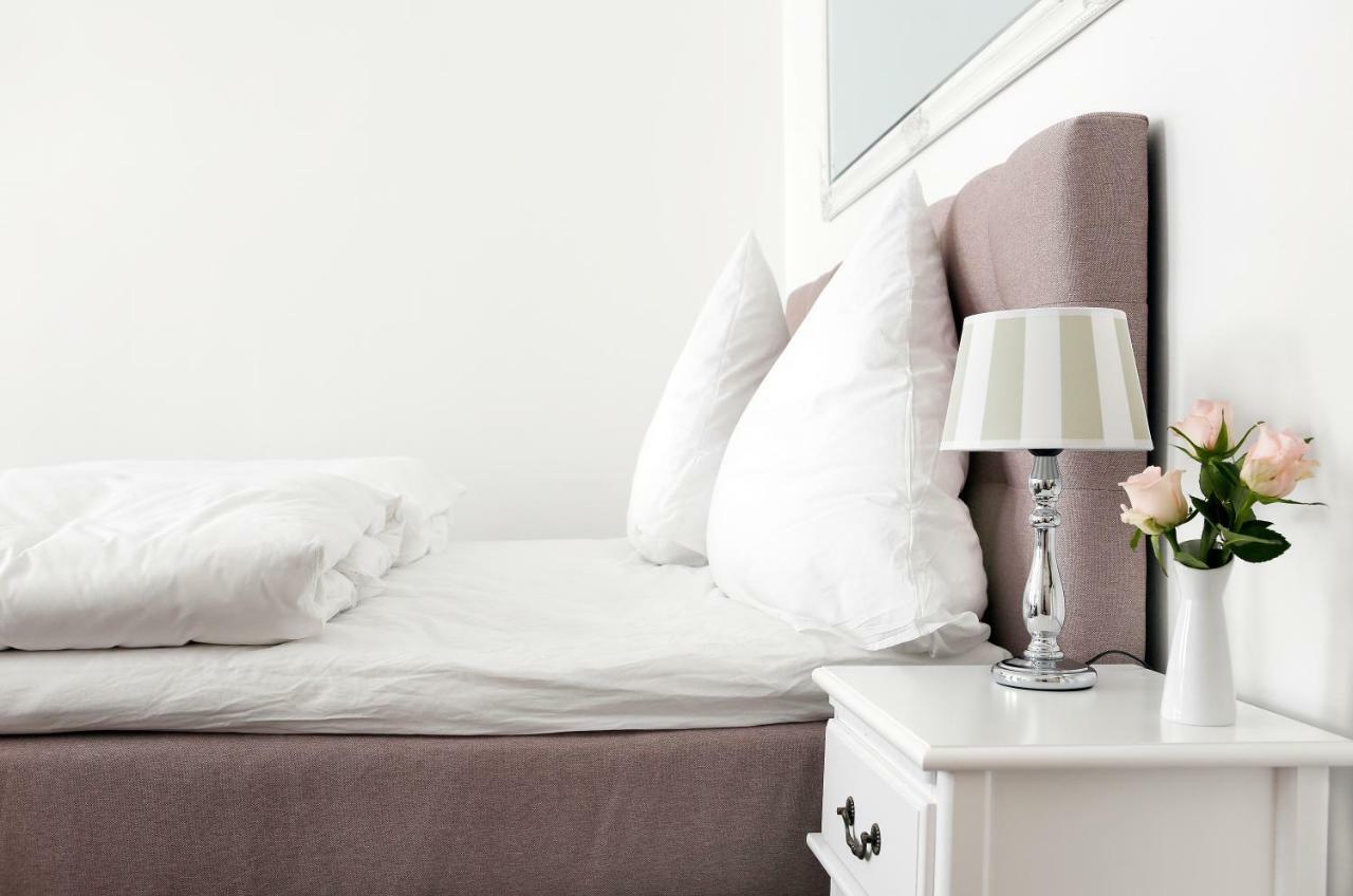 Droy By Rockchair Apartments L Superhost Status L 2 Bedroom Boxspringbeds Next To Center "Kurfuerstendamm" - Cozy Family & Business Flair Welcomes You! Berlin Exteriör bild