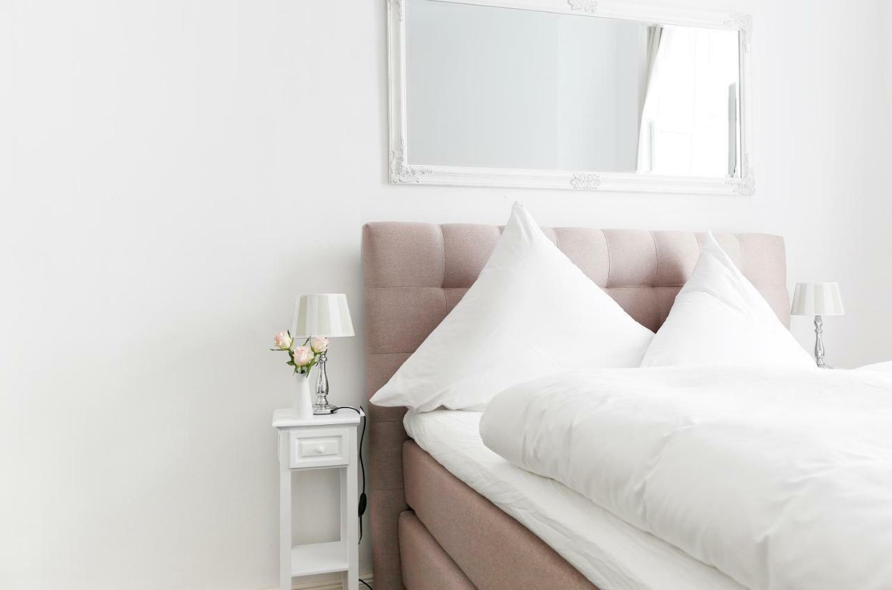 Droy By Rockchair Apartments L Superhost Status L 2 Bedroom Boxspringbeds Next To Center "Kurfuerstendamm" - Cozy Family & Business Flair Welcomes You! Berlin Exteriör bild