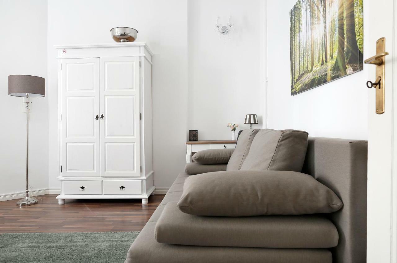 Droy By Rockchair Apartments L Superhost Status L 2 Bedroom Boxspringbeds Next To Center "Kurfuerstendamm" - Cozy Family & Business Flair Welcomes You! Berlin Exteriör bild